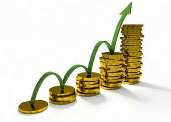 Минтруд НСО объяснил причину падения зарплат