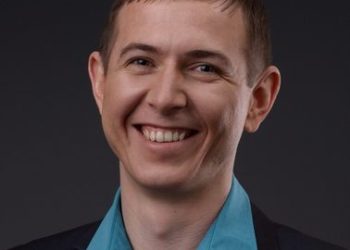 Первый пошел! В «Народное голосование» несут заявления