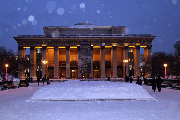 Владимир Кехман начнет в Новосибирской опере со смены названия