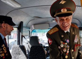 В период праздников ветераны смогут пользоваться общественным транспортом бесплатно