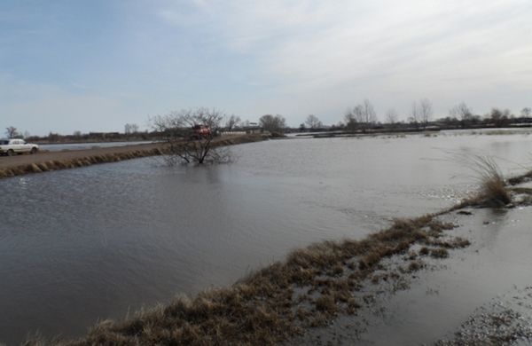 МЧС сообщает о 18 эвакуированных из зоны подтопления на окраине Новосибирска