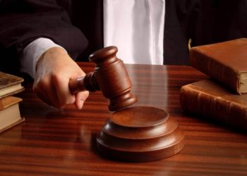 Шесть лет строгого режима вместо исправительных работ получил экс-офицер новосибирского ФСКН