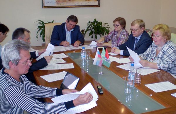 Конкуренция на предварительном голосовании за неделю выросла вдвое