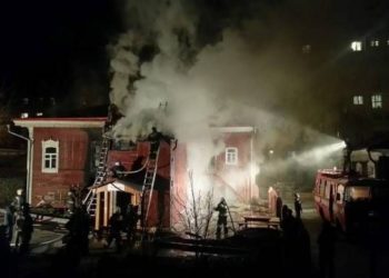 Школа «Экселенс» горела в Новосибирске