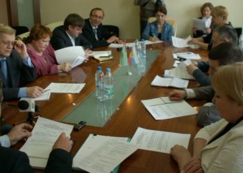 Первые кандидаты народного голосования прошли регистрацию