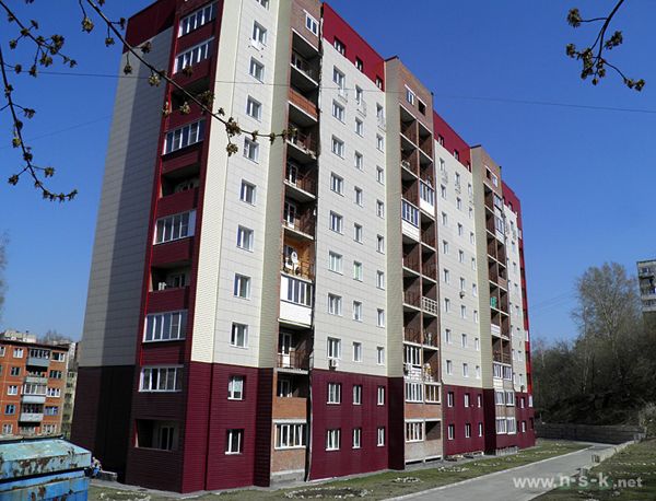 Дольщики заселились в долгострой на Лежена без горячей воды