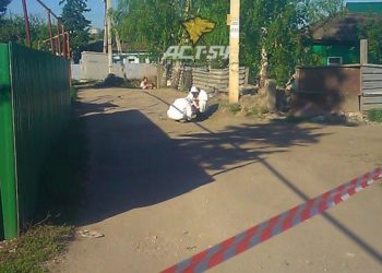 Во время игры на улице дети нашли коробку с ртутью