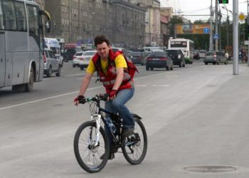 Доехать до работы в Новосибирске на велосипеде вдвое быстрее, чем на машине – эксперимент