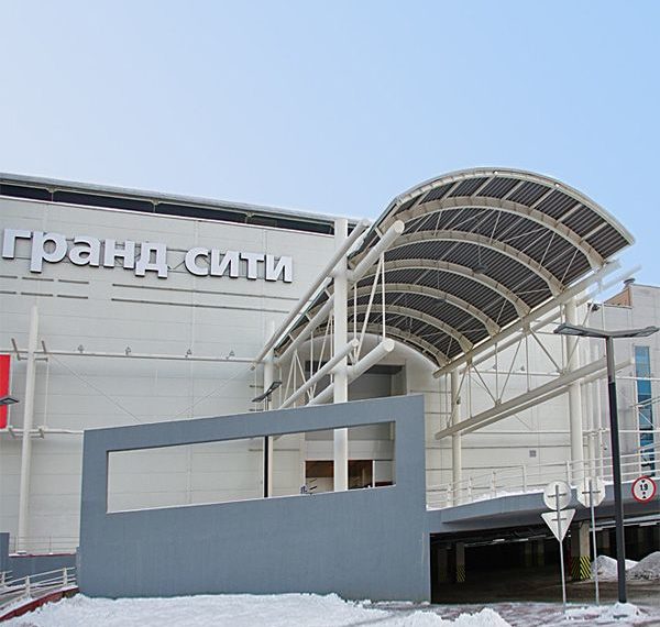 Пустующий ТРЦ выставлен на продажу за миллиард рублей