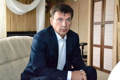 Администрация Бердска намерена взыскать долги с депутата Заксобрания Александра Илющенко