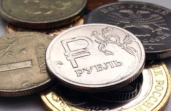 Казну НСО реанимируют за счет пива, дорог и бюджетников