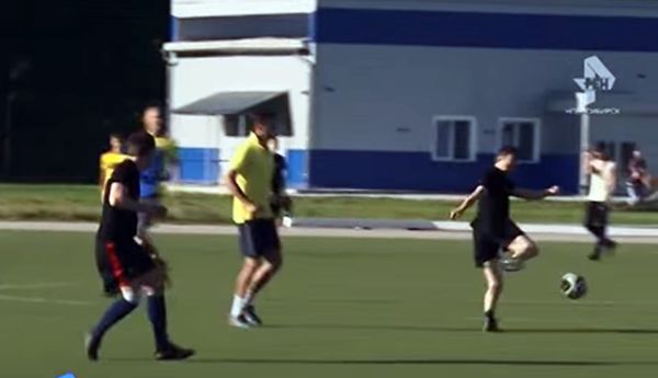 Футболисты филармонии разгромили команду оперного со счетом 5:2