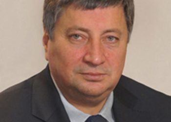 Анатолий Локоть отверг политические мотивы увольнения депутата Андрейченко