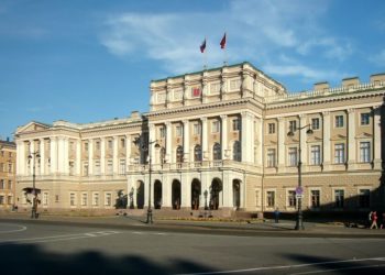 Санкт-Петербургские законодатели требуют обосновать аннуляцию приказа о назначении Мездрича директором театра «На Литейном»