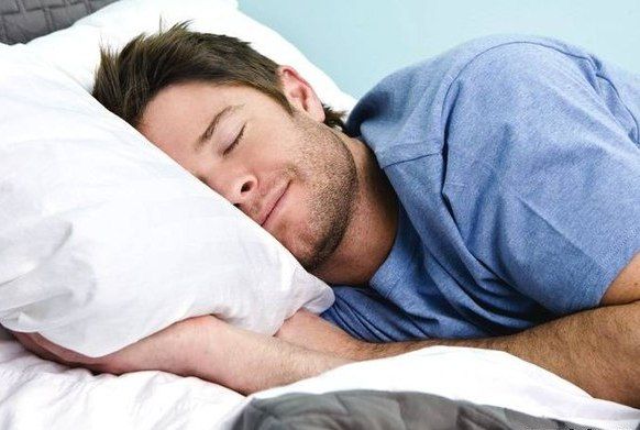 Новосибирский ученый доказал, что нехватка сна опасней курения