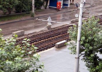 Более чем на месяц Вертковская будет закрыта для движения транспорта