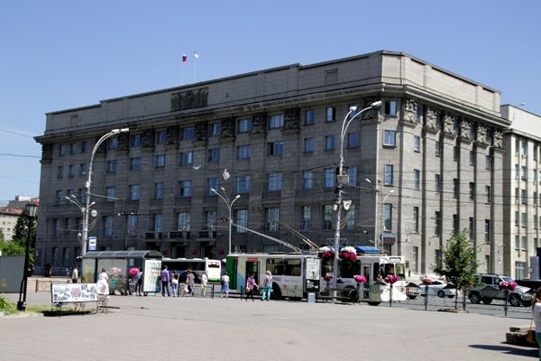 Подозреваемый во взяточничестве начальник ЦУГАЭТ не будет отстранен от должности