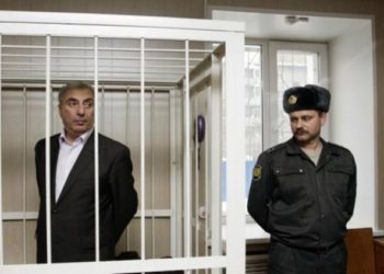 Солодкин-старший останется под домашним арестом до ноября 2015 года