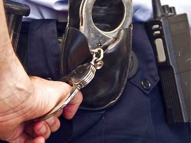 Полицейский, подозреваемый в избиении 46-летнего задержанного, помещен под домашний арест