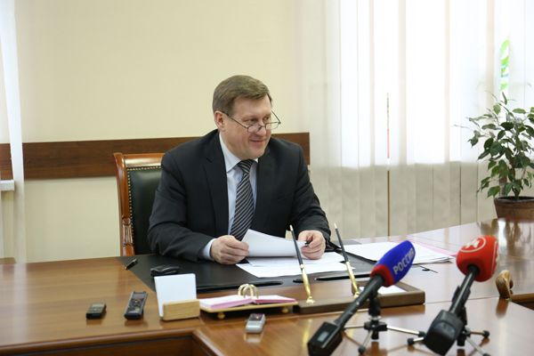 Мэр Новосибирска не может получать пенсию в 240 тысяч рублей — прокуратура НСО