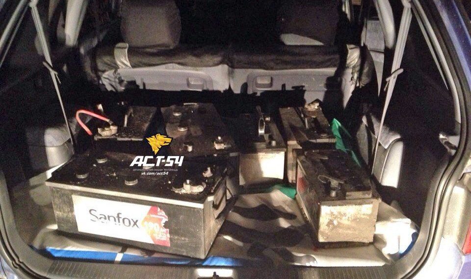 Новосибирцы помогли задержать воров-аккумуляторщиков в Кировском районе