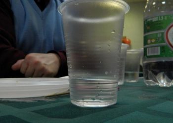 В буфете Заксобрания НСО перестали продавать спиртное