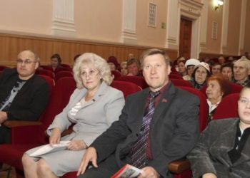 Выборы 13 сентября укрепили позиции новосибирских коммунистов перед госдумской кампанией — эксперты