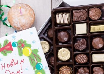 Власти Томска отказались дарить сладости на Новый год 38 тысячам детей