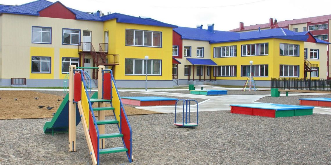 Горки в новосибирских детсадах смертельно опасны — эксперты