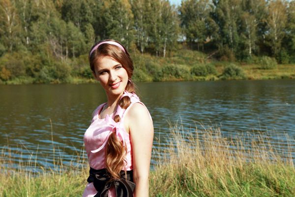 «Плачу за доллар рубль» — новосибирская певица Машани выпустила новый антикризисный клип