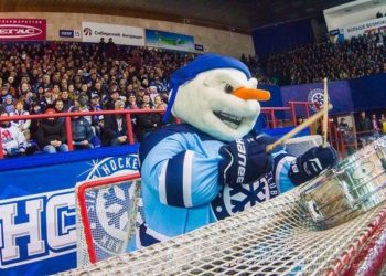 Новосибирская «Сибирь» победила челябинский «Трактор» со счётом 3:1