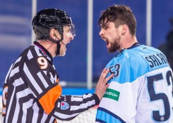 Вратарь хоккейной «Сибири» дисквалифицирован на пять матчей