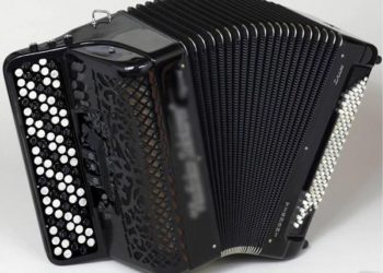 Горожан просят пожертвовать музыкальные инструменты для сельских клубов