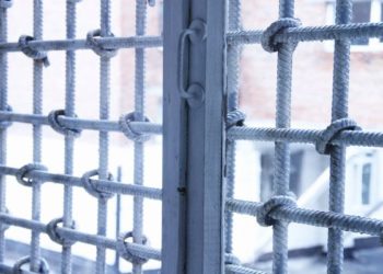 25 лет тюрьмы грозит полицейскому, до смерти избившему задержанного