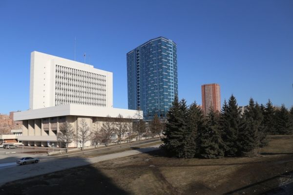 Депутаты Манцуров, Покровский и Кулинич в 2015 году заработали 178,5 млн на троих