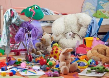 Мошенники торговали несуществующими детскими вещами и игрушками через Интернет