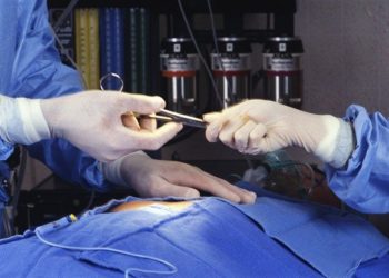 В желудке пациентки новосибирские хирурги оставили марлевую салфетку