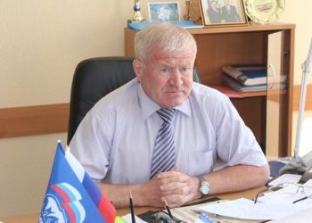 Куйбышевский глава с 17-летним стажем задержан и доставлен в Новосибирск