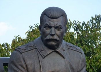 Восемь новосибирцев предложили установить в городе бюст Сталину