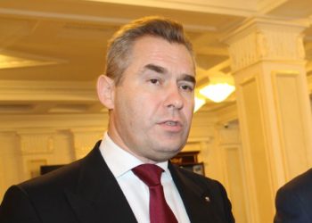 Новосибирская помощница Павла Астахова подтвердила его увольнение