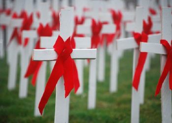 Почти 2000 новых случаев СПИДа выявлено в Новосибирске с начала года