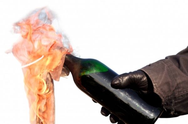 Новосибирское «трио» получило реальные и условный сроки за поджог отдела полиции