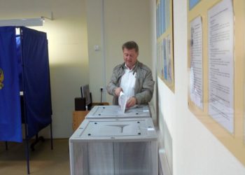 Мэр Новосибирска проголосовал на выборах в Государственную думу