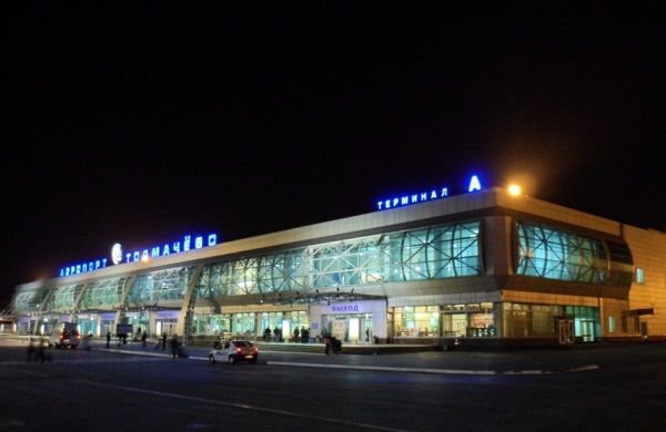 Неизвестный сообщил о бомбе в аэропорту Толмачево