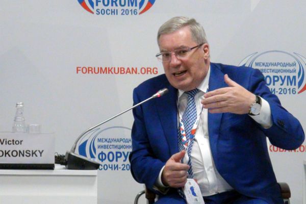 Бывший глава Новосибирска и области предложил забирать у самозанятых 40% дохода