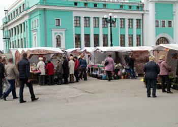 Увеличение штрафов за стихийную торговлю в 10 раз обсудят в новосибирском Заксобрании