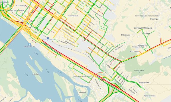 Пробки сковали Новосибирск в первый рабочий день 2017 года