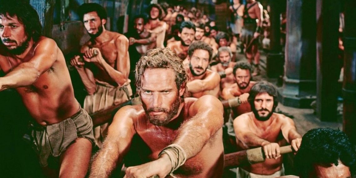 Почти половине новосибирцев приходится постоянно работать сверх нормы