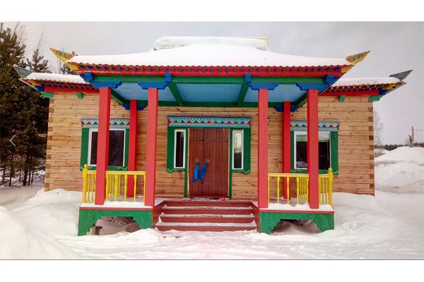 Новосибирские буддисты пригласили горожан очиститься огнем