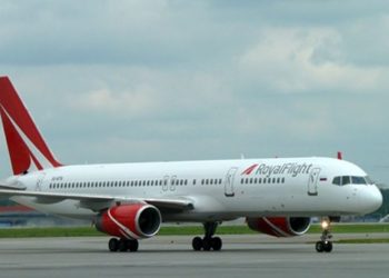 Сотни туристов застряли в «Толмачево» в ожидании вылета в Паттайю после аварийной посадки